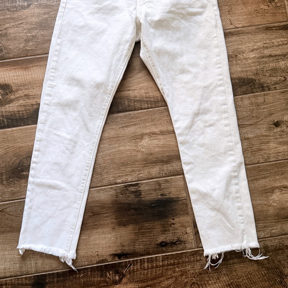 Levi's Women's 501 High Rise Raw Hem Skinny Jeans,Crystaline White, 28 - Picture 8 of 12